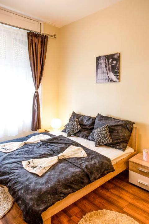 Wiky'S Apartman With 3Bathrooms Budapest Esterno foto